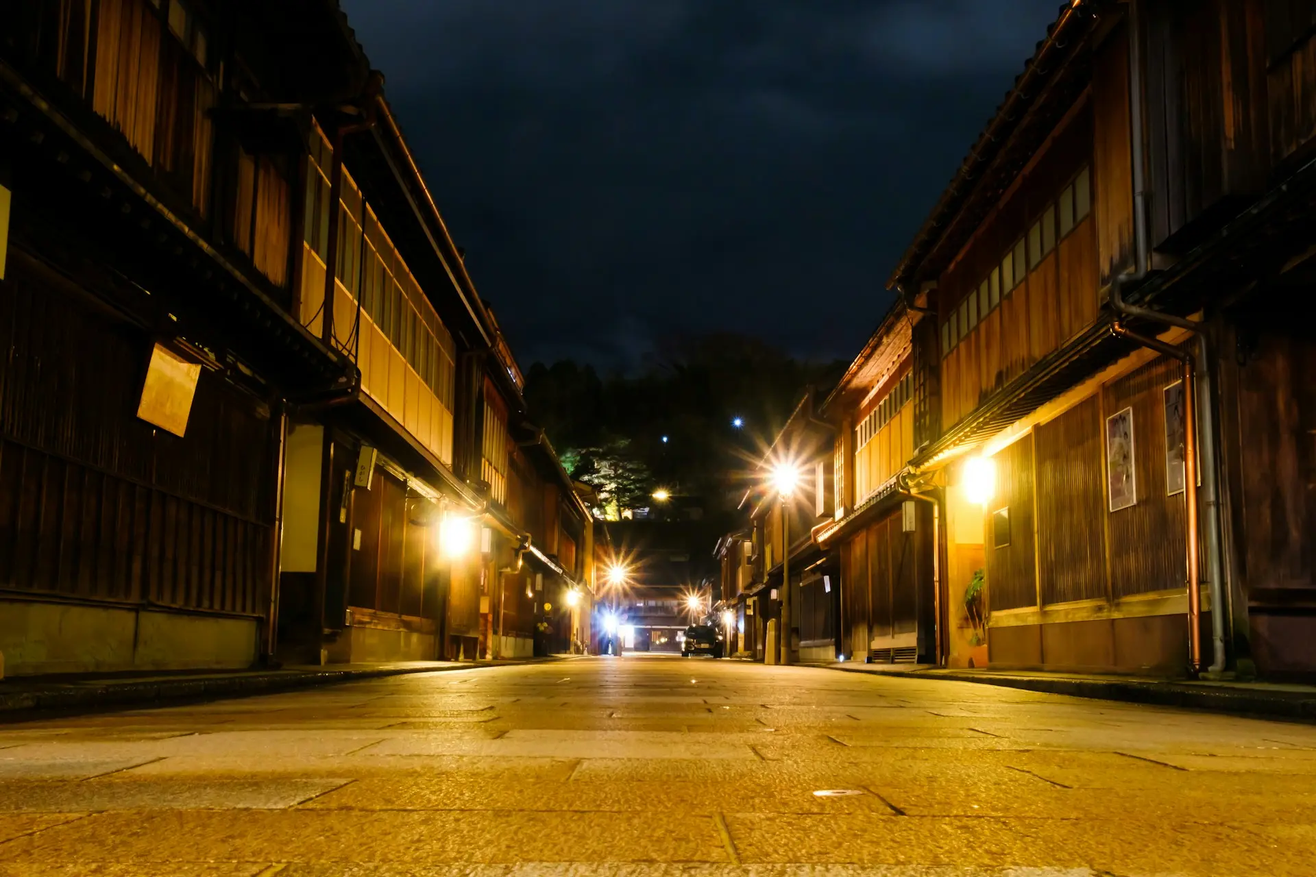 kanazawa higashi night